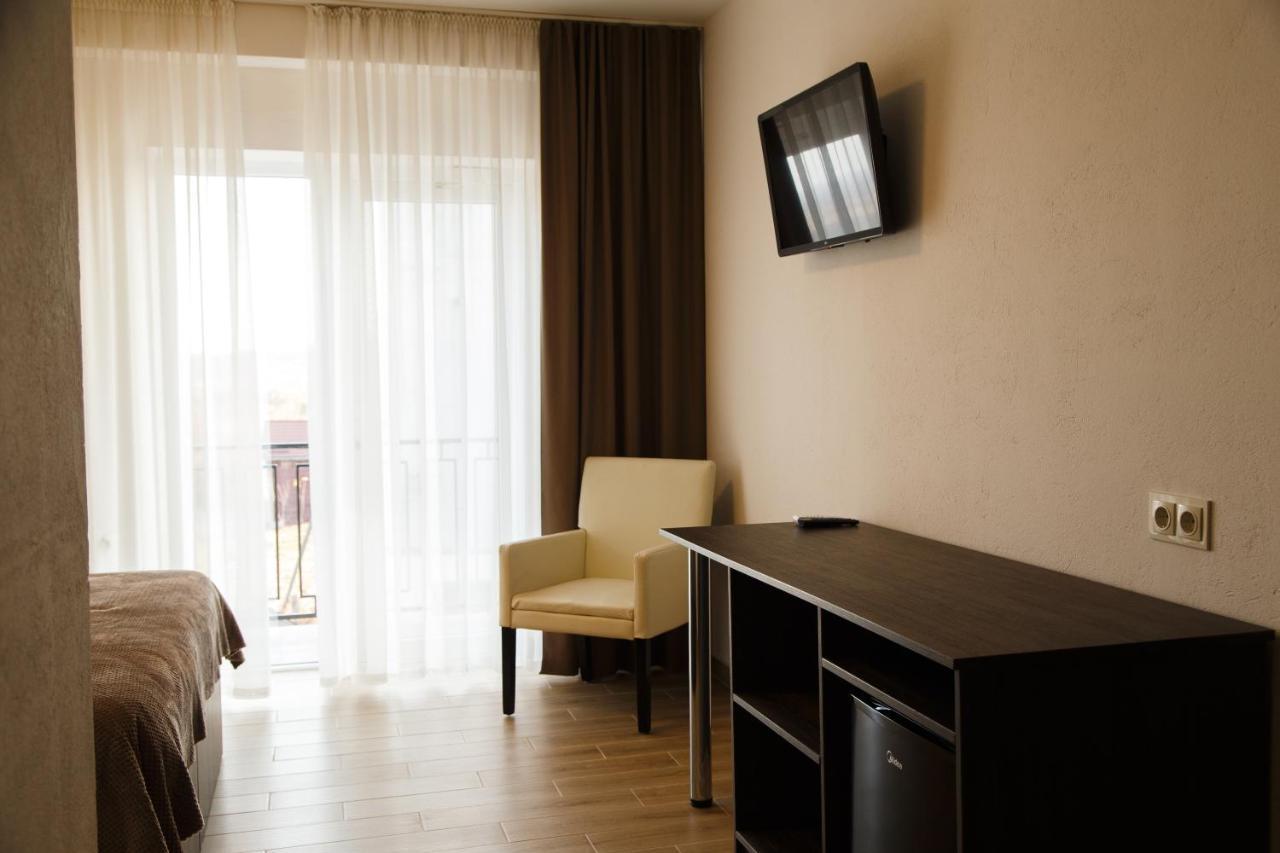 Colinele Aurii Cimislia Hotell Exteriör bild